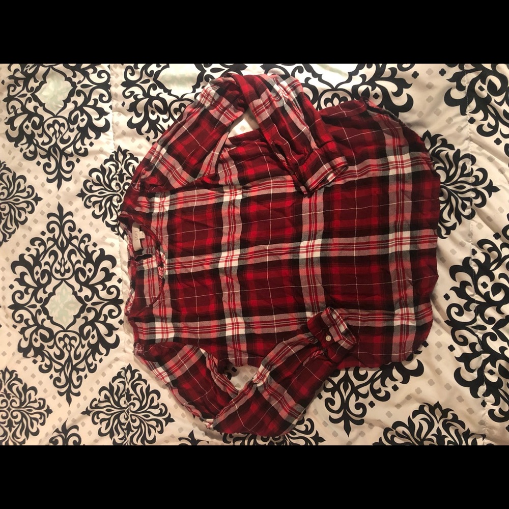 Ann Taylor loft shirt. Size M. 100% rayon